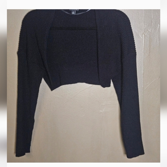 torrid Sweaters - 💥Sale💥NWOT Black Cropped Knit Cardigan